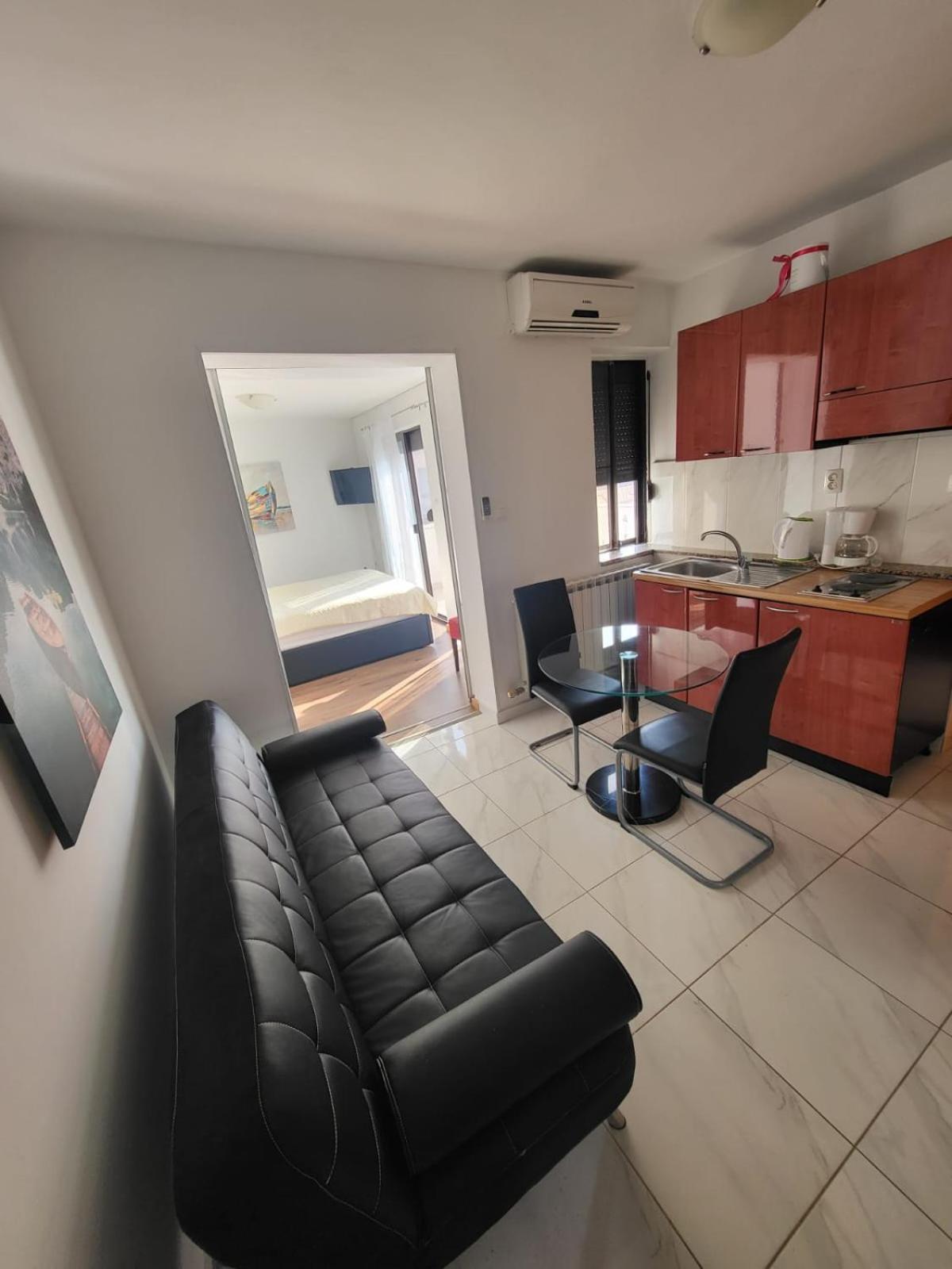 Apartment Stipe Бибине Екстериор снимка