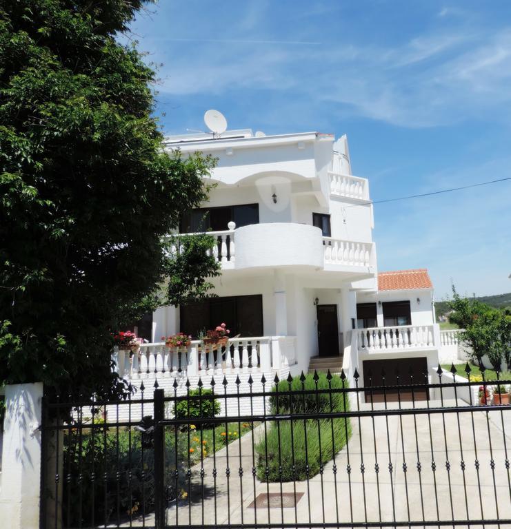 Apartment Stipe Бибине Екстериор снимка